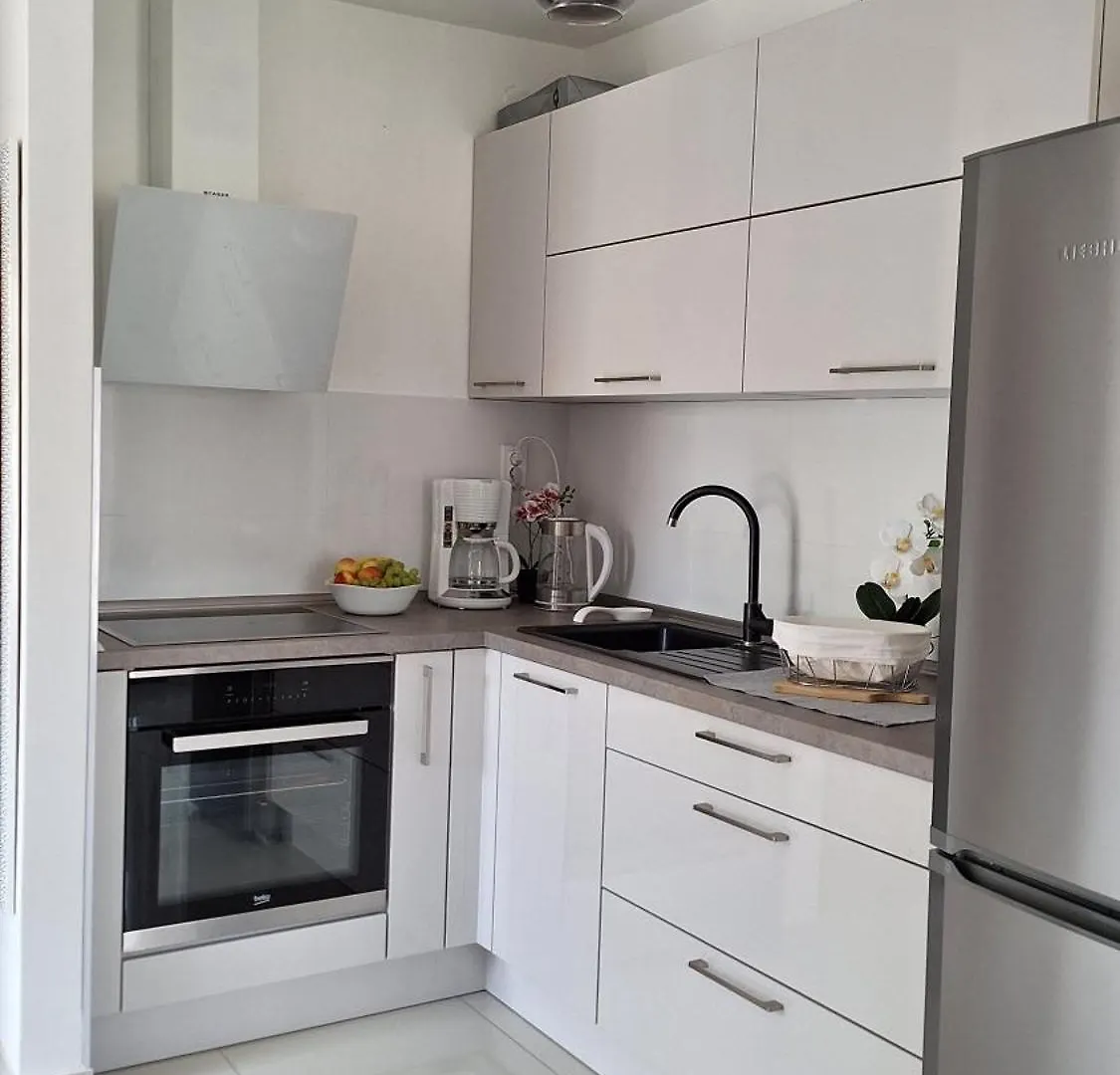 Apartmani I & J Seric Seget Vranjica Apartment